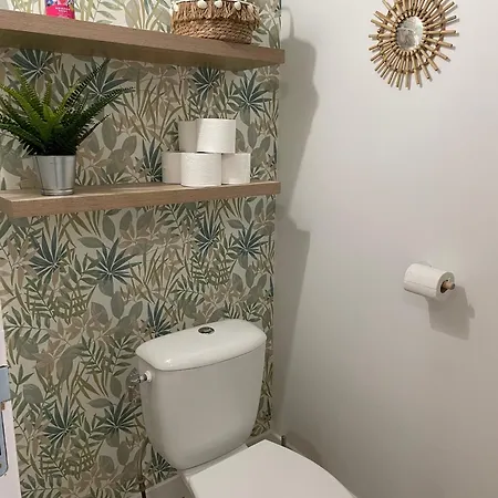 Lili-belle, Maison De Holiday home Livinhac-le-Haut